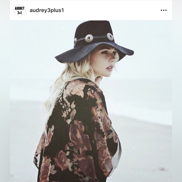 OS Floor-length Floral Kimono, by Audrey 3+1 - Picture 8 of 8